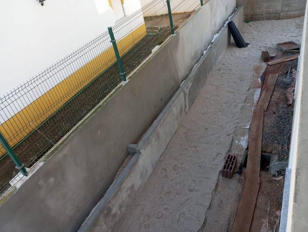 Perímetro da obra, pronto para acabamentos